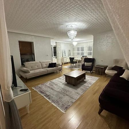 Lovely 2 Bedrooms Apartment With Full Furniture Istanbul Eksteriør billede